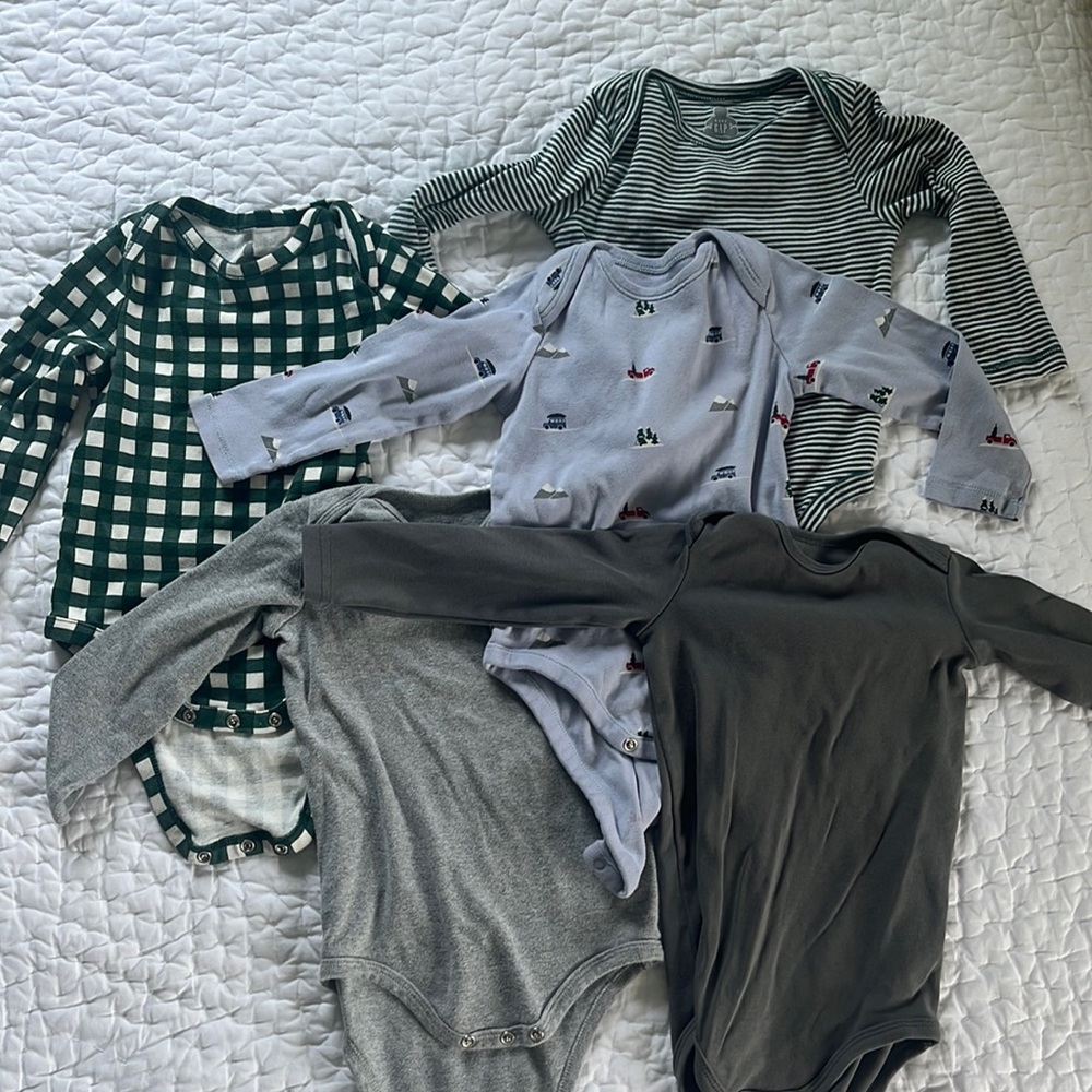 18-24 month long sleeve onesie bundle (5)